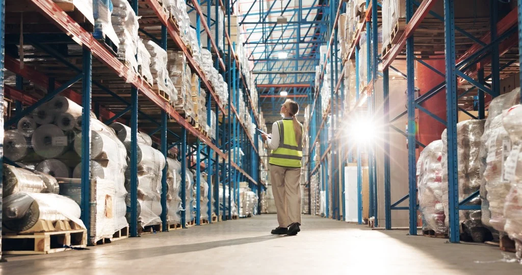 Wall-to-Wall Envanter Sayımı: Modern Depolarda Doğruluk, Verimlilik ve Operasyonel Kontrol İçin Kapsamlı Rehber